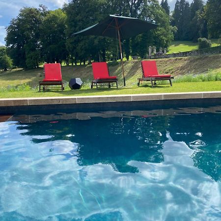Domaine De Montmery Sa Piscine Son Jardin Ses Espaces Ambazac Экстерьер фото